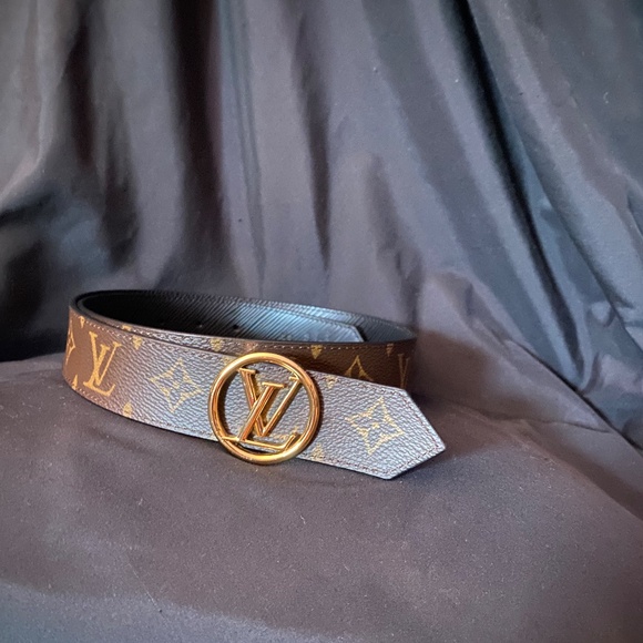 Louis Vuitton Monogram Reversible Belt - Picture 2 of 5